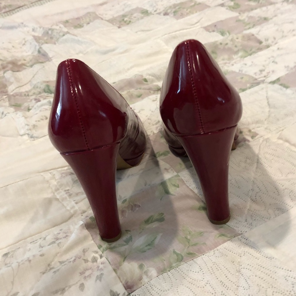 3/$20 Red heels! - Picture 3 of 8
